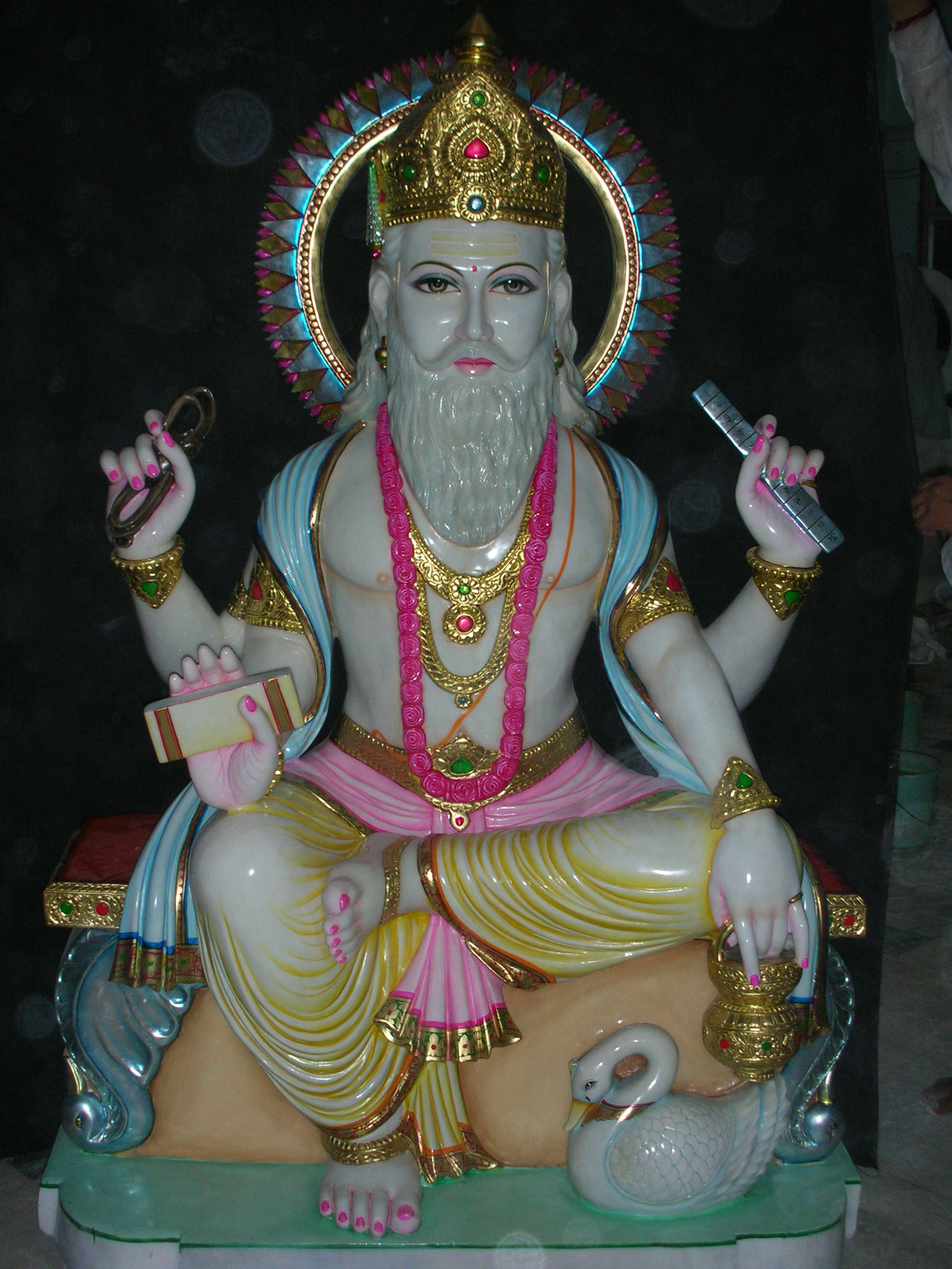 Marble Vishwakarma Ji Murti In Bijapur