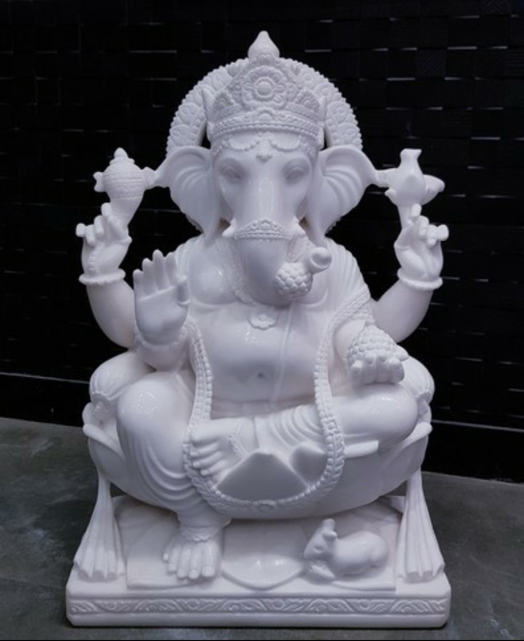 White Marble Ganesh Statue In Lohit